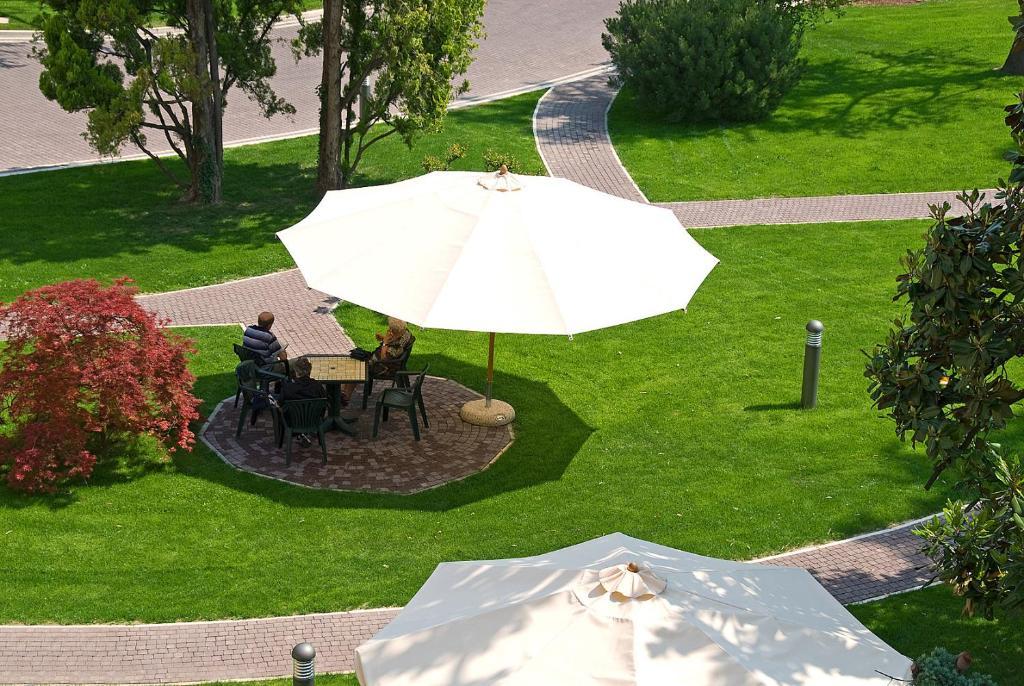 Hotel Columbia Terme Abano Terme Esterno foto