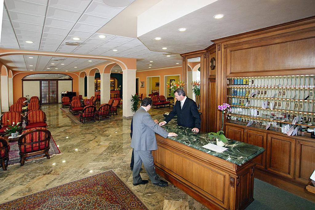 Hotel Columbia Terme Abano Terme Esterno foto